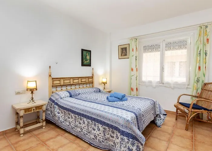 Apartamento Albaniz By Interhome